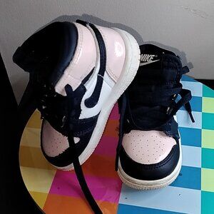 Toddler Jordan 1 Sneakers Size 6C – Navy & Pink